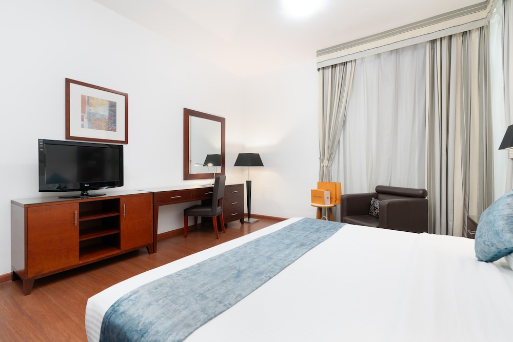 Golden Sands Hotel and Residences 21/71