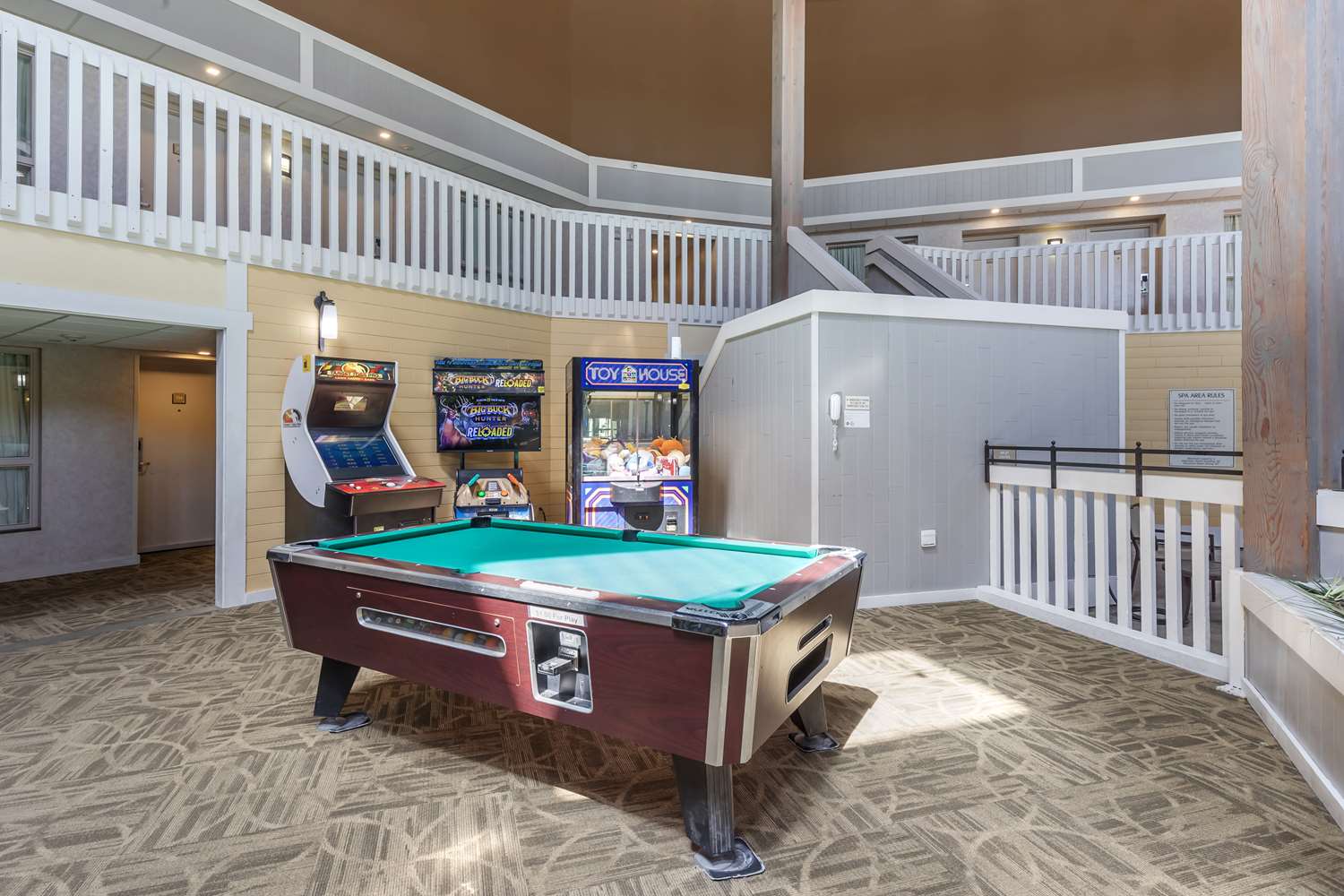 Best Western Plus Steeplegate Inn 12/51
