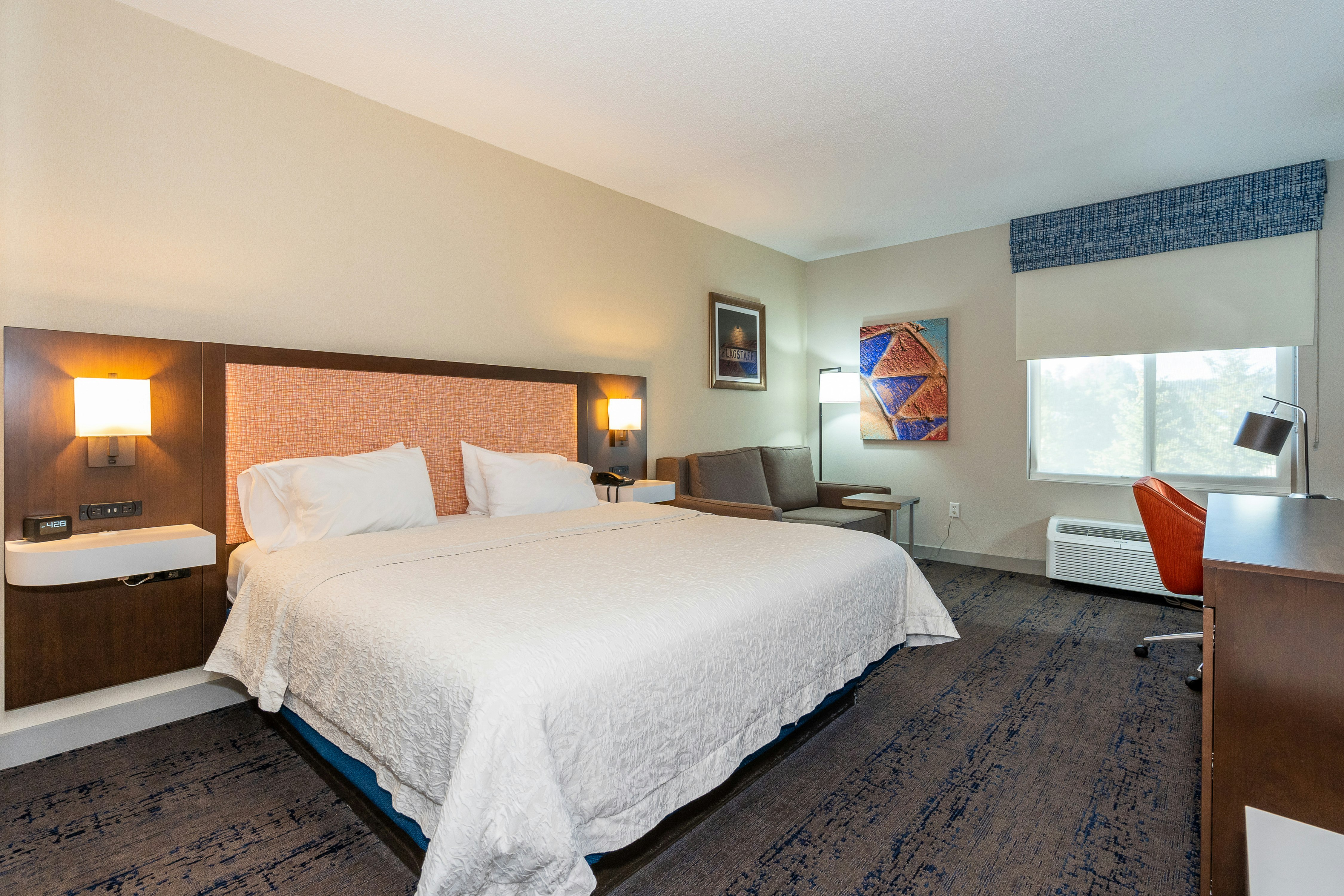 ROOM, KING BED