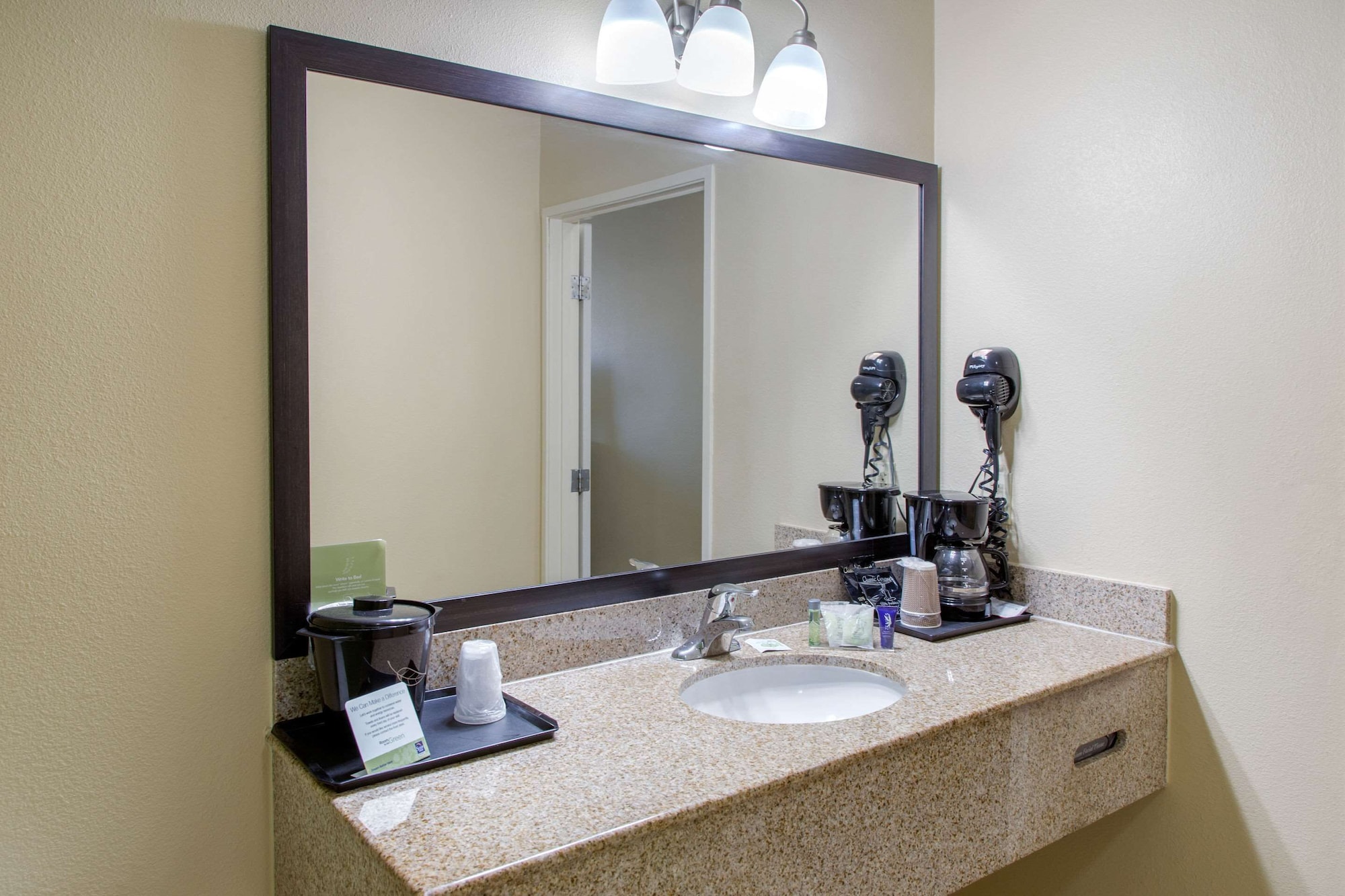 غرفة قياسية بسرير كوين، Sleep Inn & Suites Bakersfield North 4/4