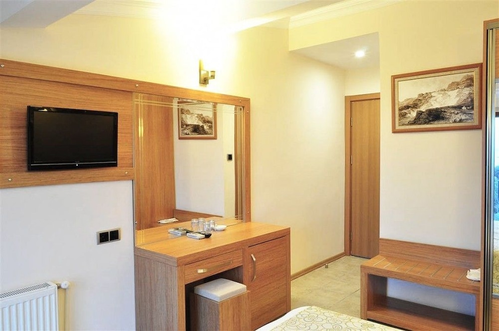 Assos Park Hotel 43/64