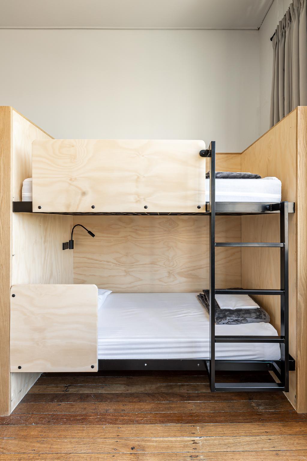 Mixed Dorm, 6 Beds