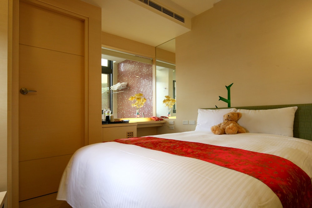 Tan Hui Hotel 6/46