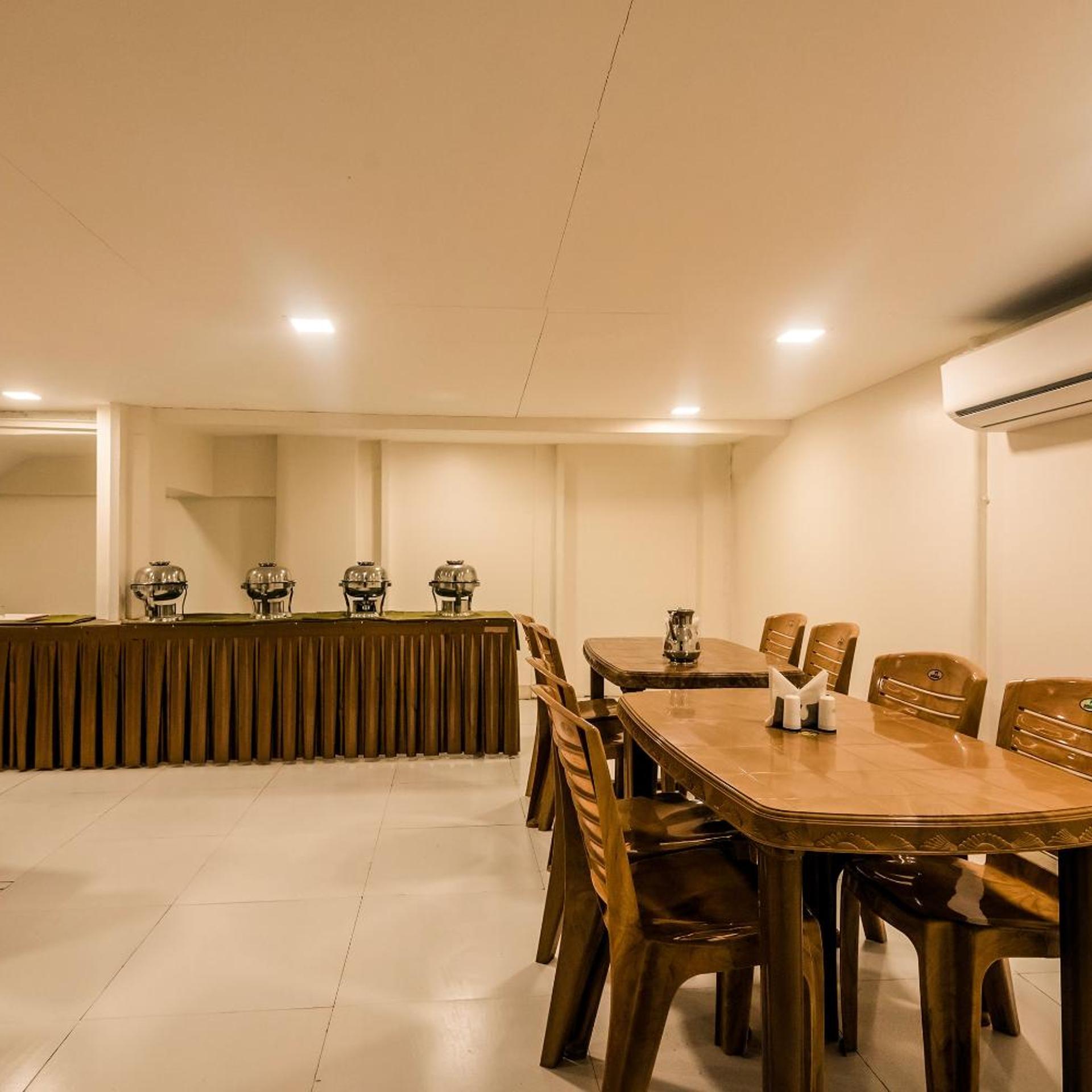Oyo 8010 Hotel Konar Inn 13/15