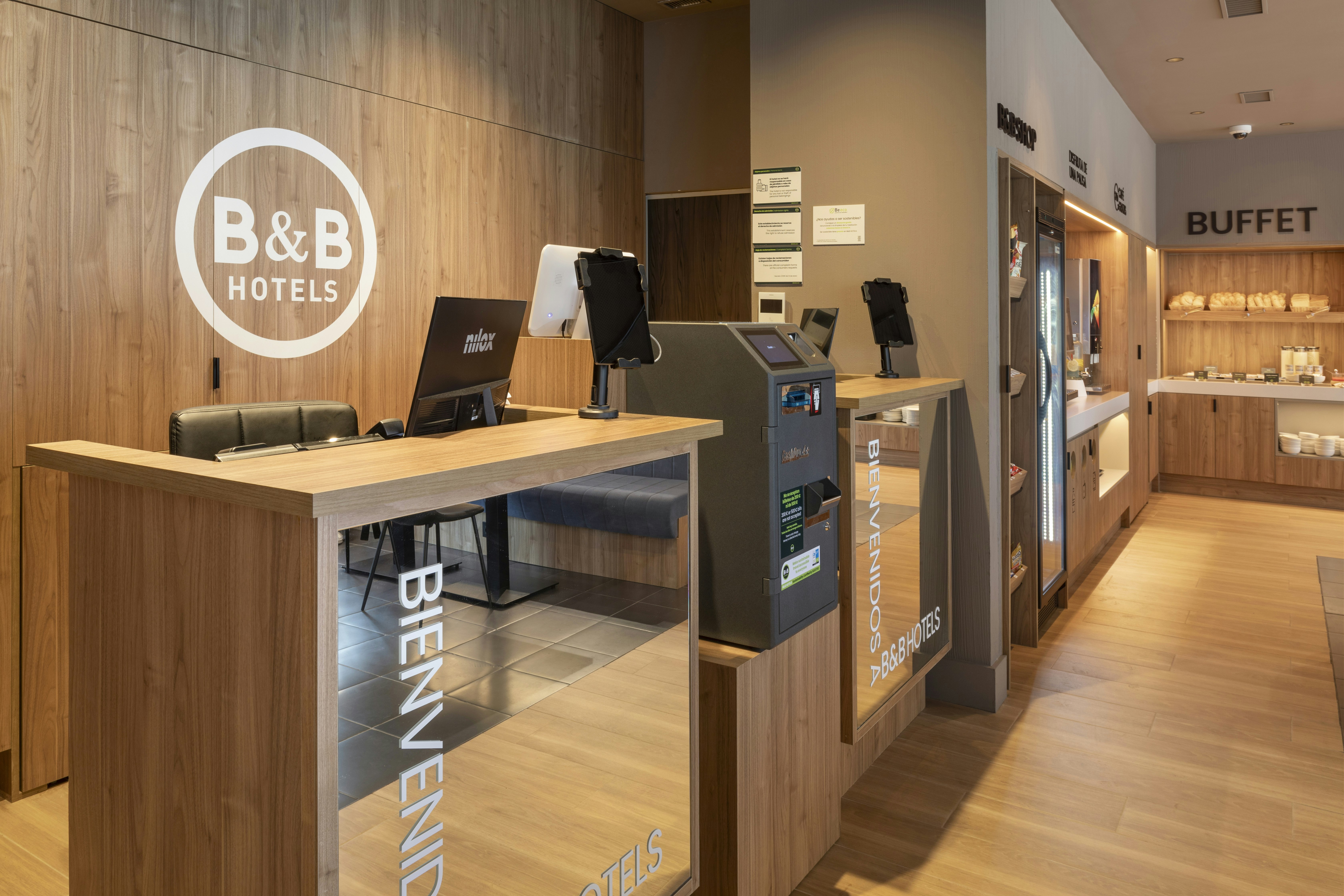 Lobby at B&B HOTEL Madrid Carabanchel, MADRID