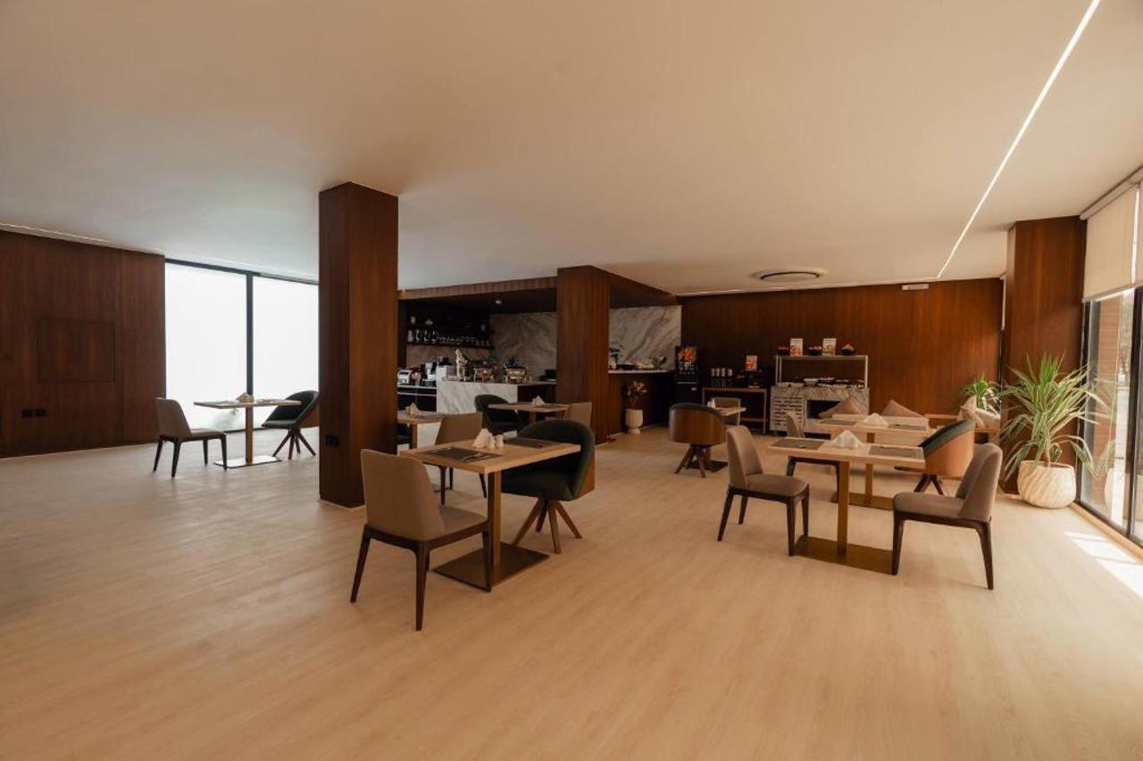 Howard Johnson by Wyndham Riyadh Al Nasiriyah 7/10
