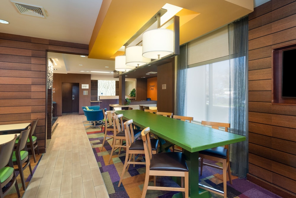 Fairfield Inn Suites Nashville Smyrna 36/50