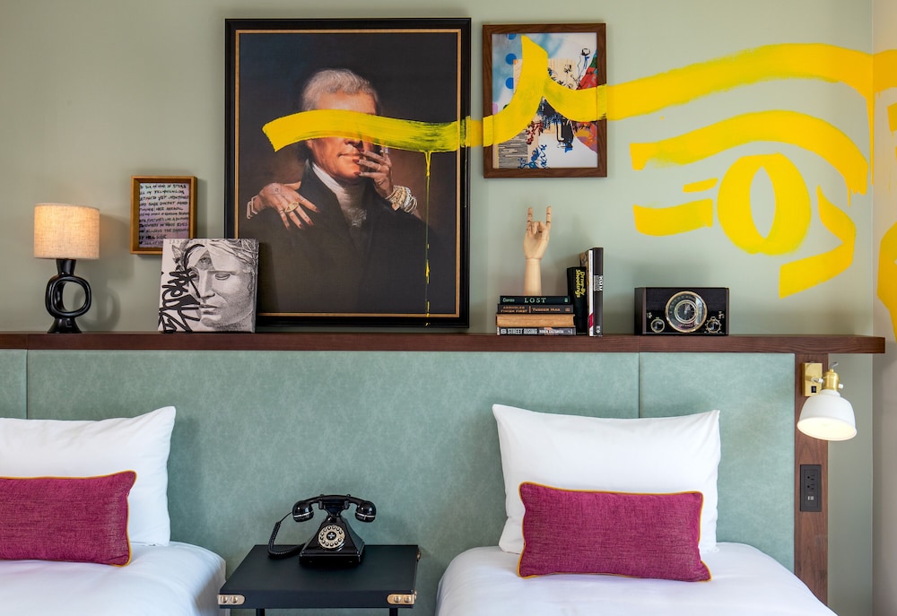 Hotel Rendale Washington DC 8/58