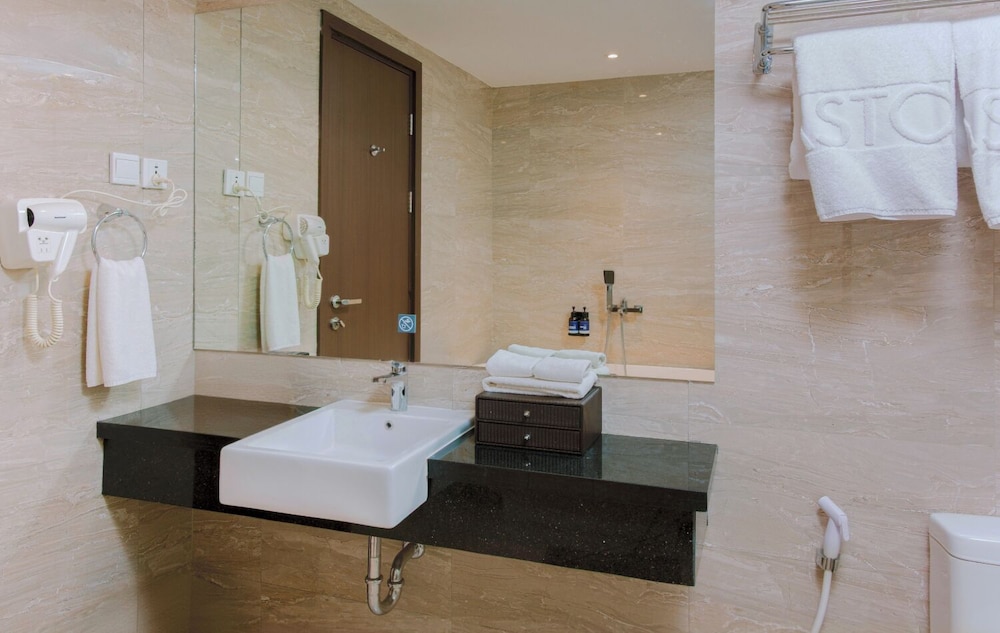 Aston Gorontalo Hotel & Convention Center 58/61