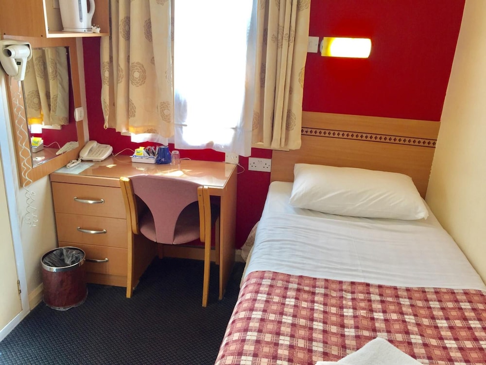 Carlton Hotel 12/67