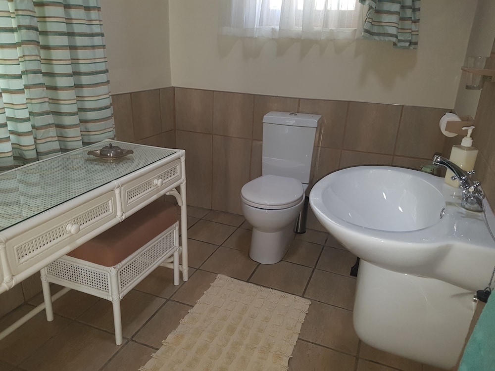 Steytlerville Villa Guest house 33/39