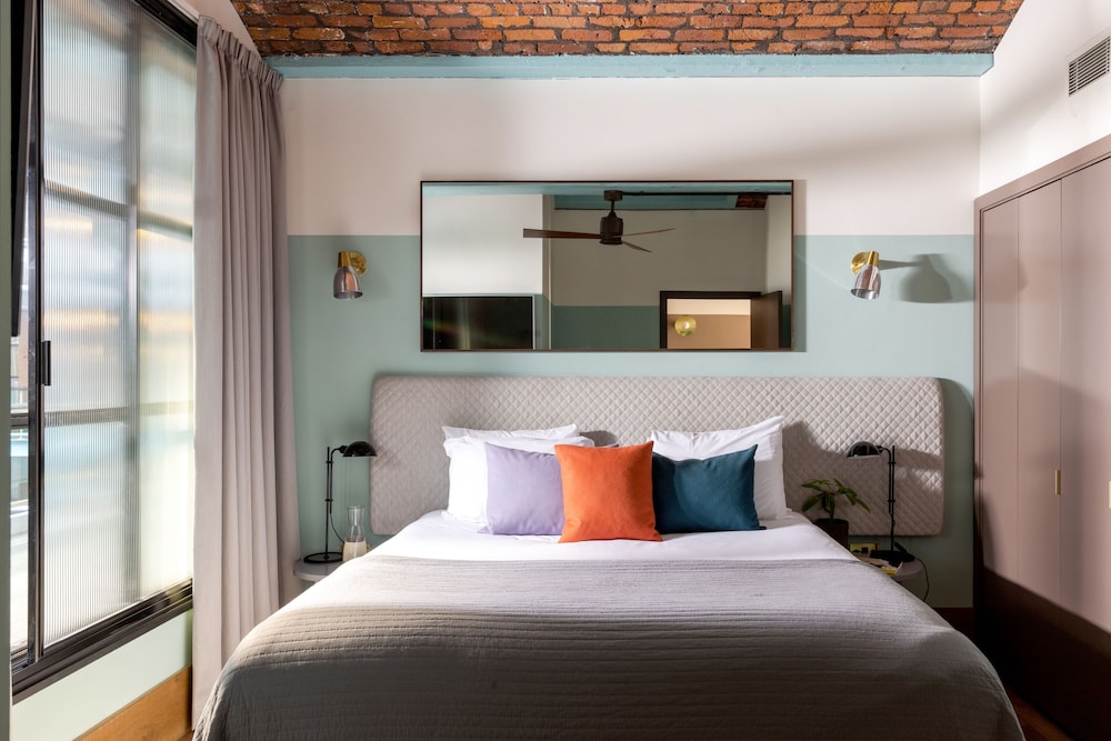 1 BEDROOM, APARTMENT