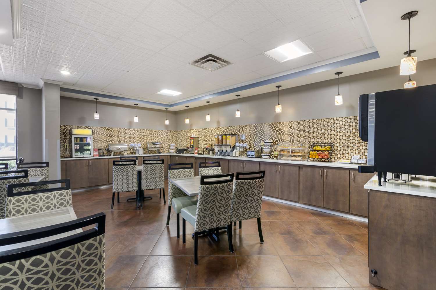 Best Western Savannah Airport Inn & Suites 14/23