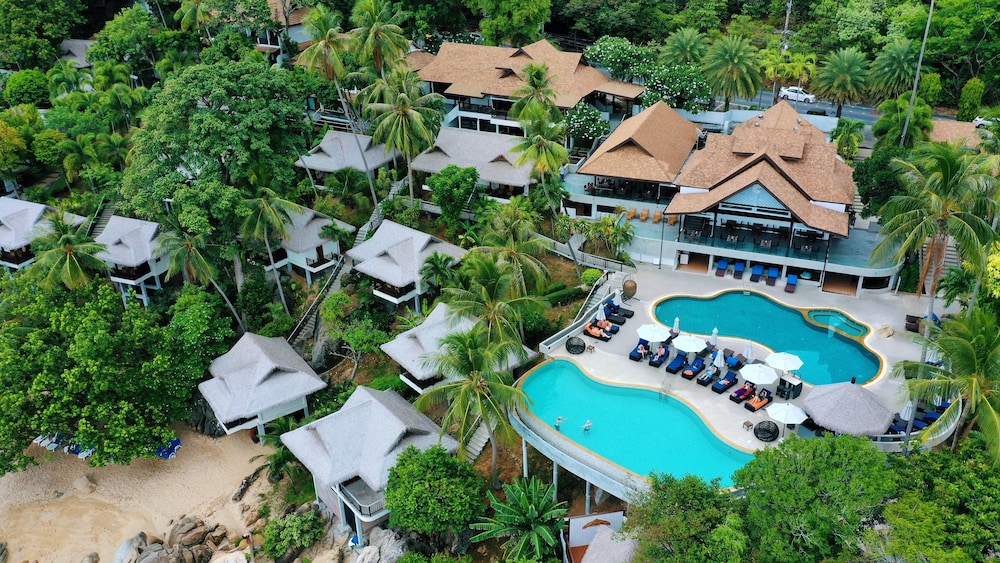 Coral Cliff Beach Resort 62/70