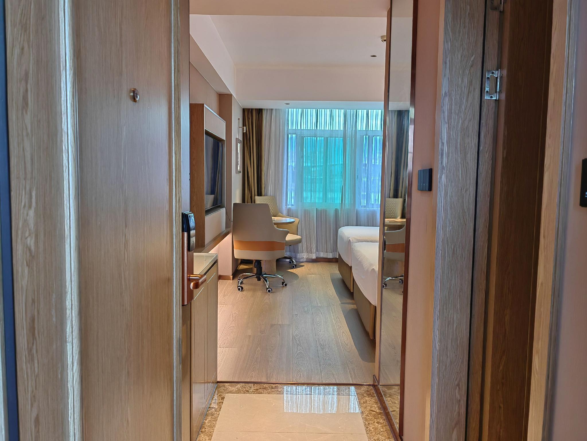 Vienna Hotel (Huidong Jilong) 20/33