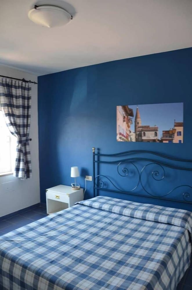 Hotel Serena 6/50