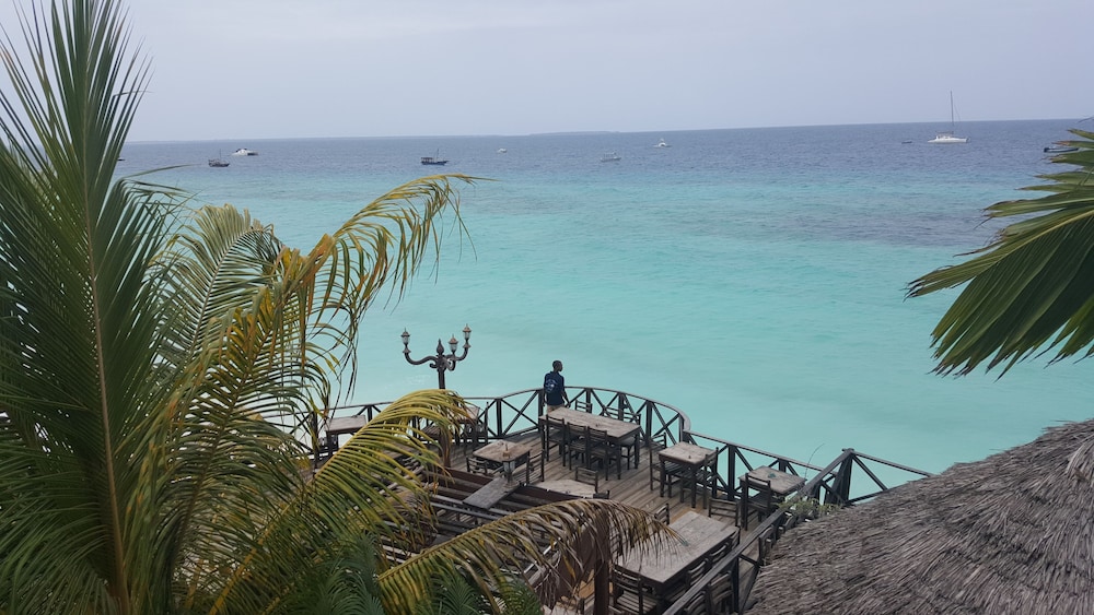Langi Langi Beach Bungalows 27/47
