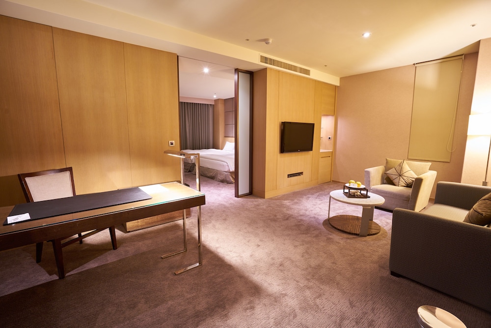 Taipung Suites 38/62