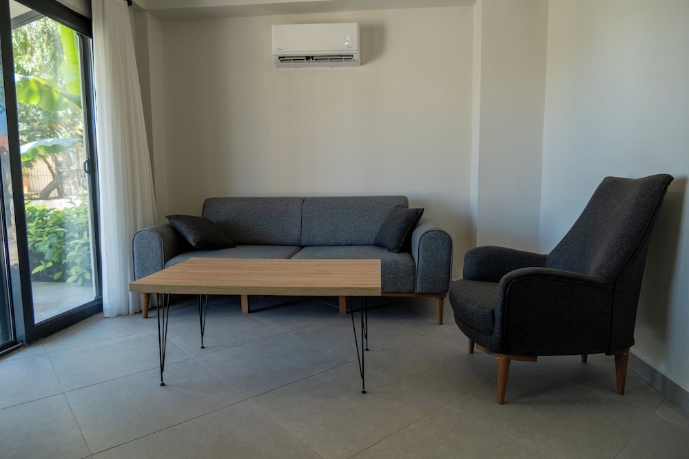 Gunes Hotel & Apartments 28/46