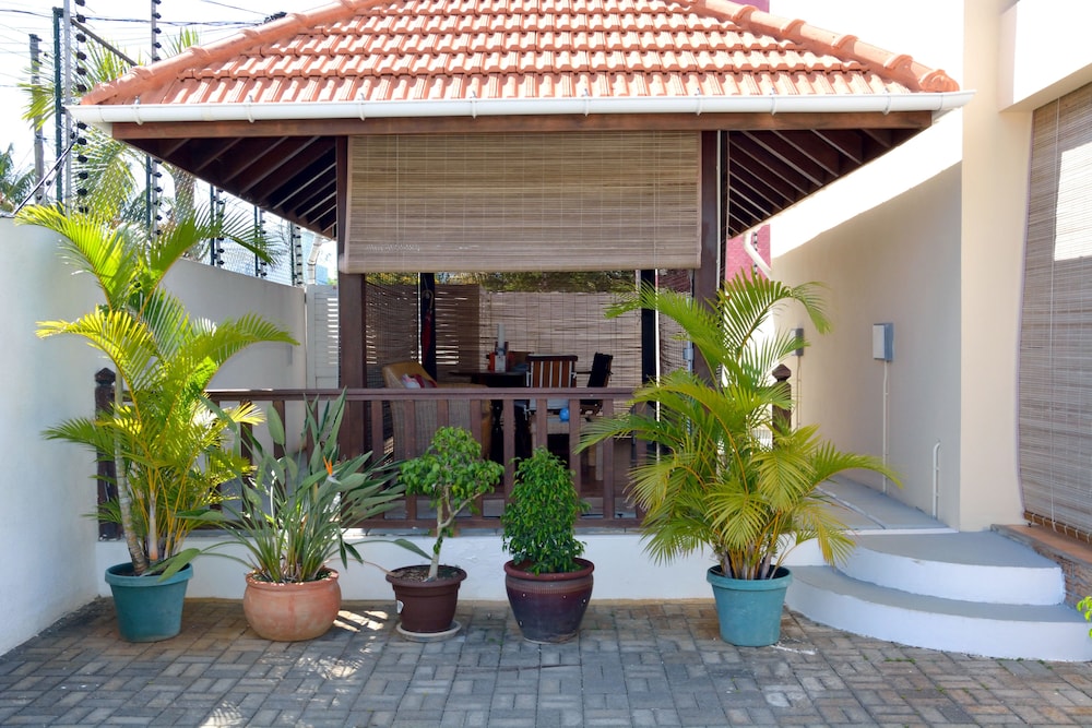 La Pointe Villas 10/70