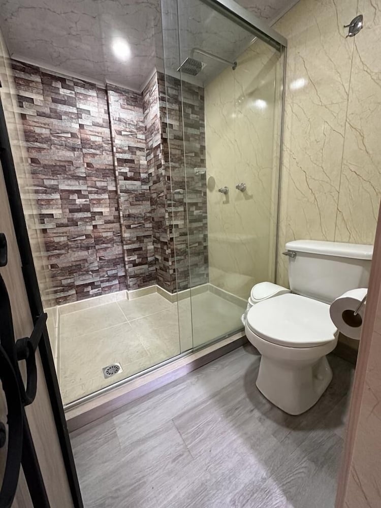 Hotel Lares 70 45/48