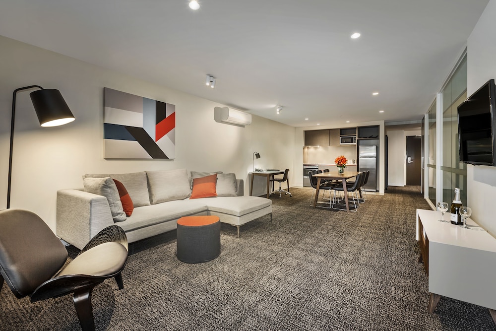 MainStay Suites Abbotsford 38/58