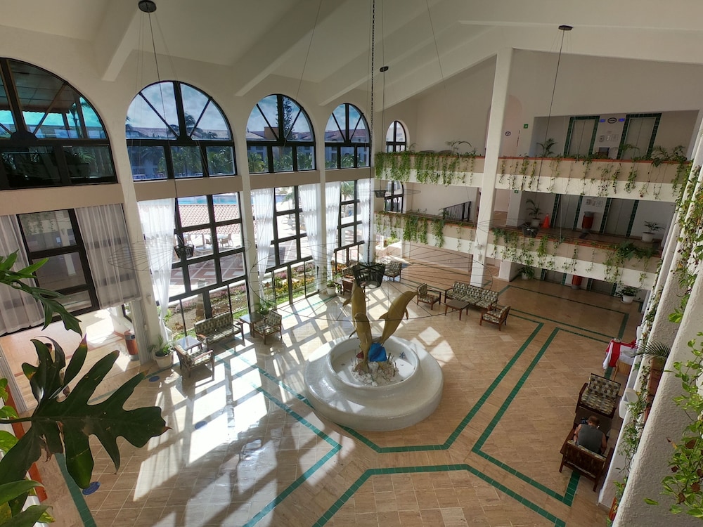 Cozumel Hotel & Resort 30/50