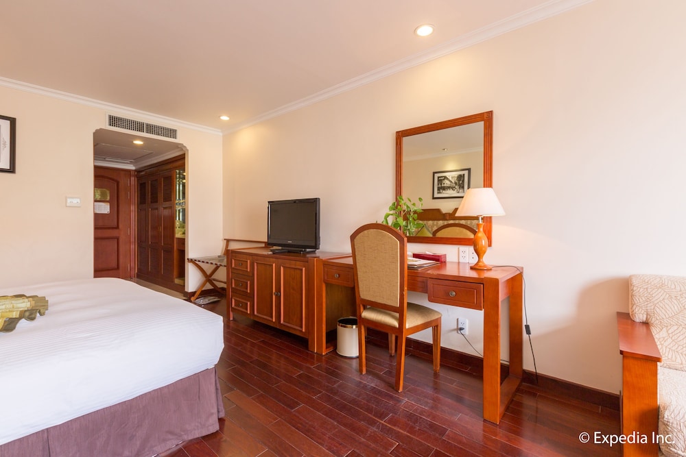 First Hotel 25/71
