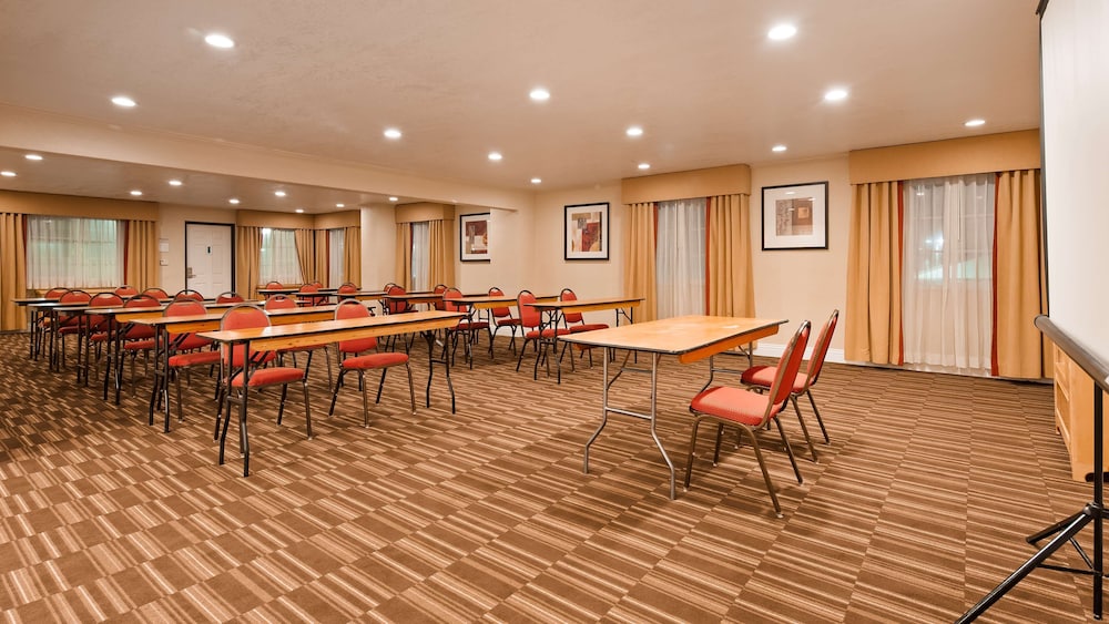 Best Western Plus Ontario Airport & Convention Center 29/31