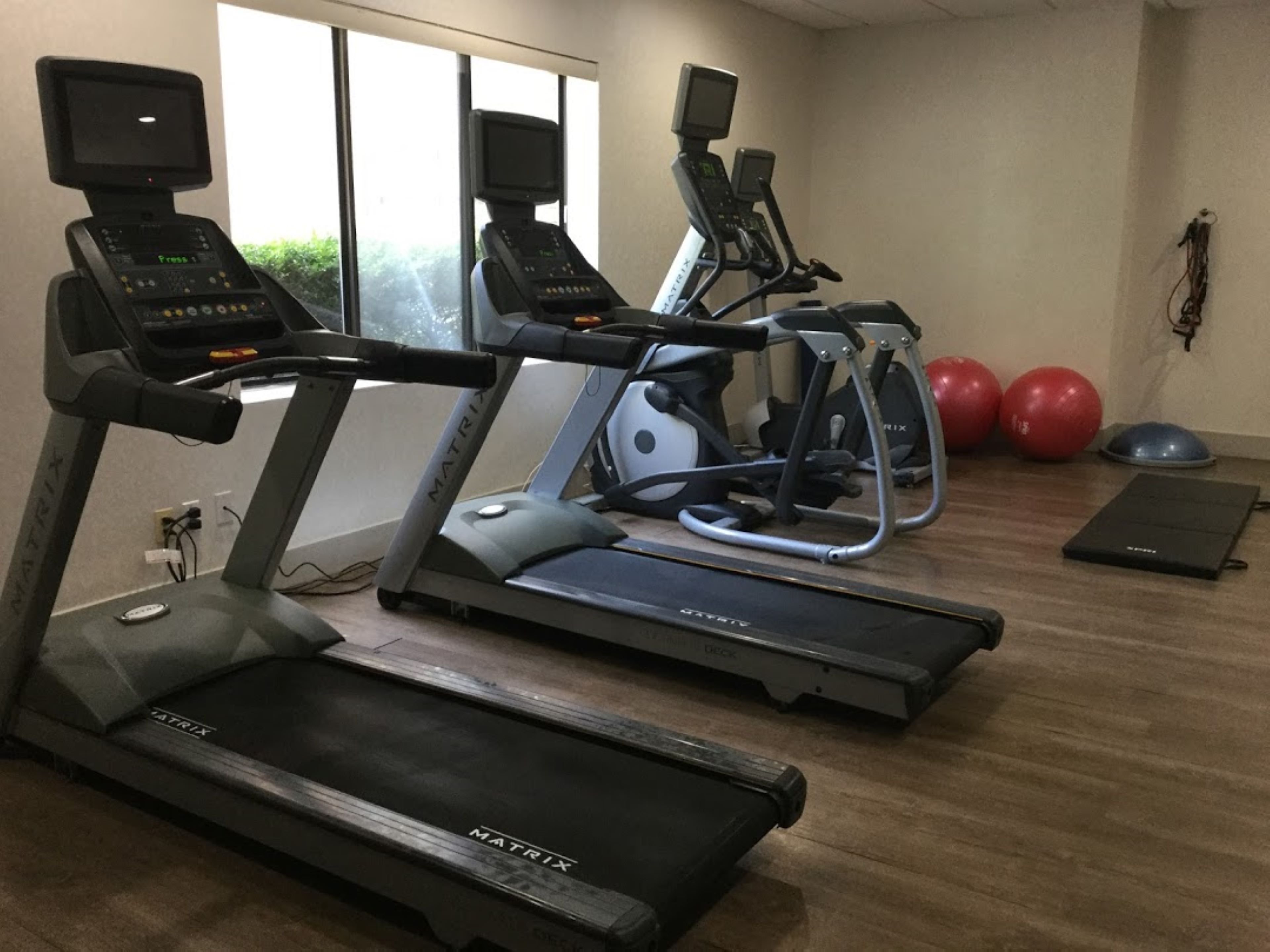 Holiday Inn Express Easton 30/59
