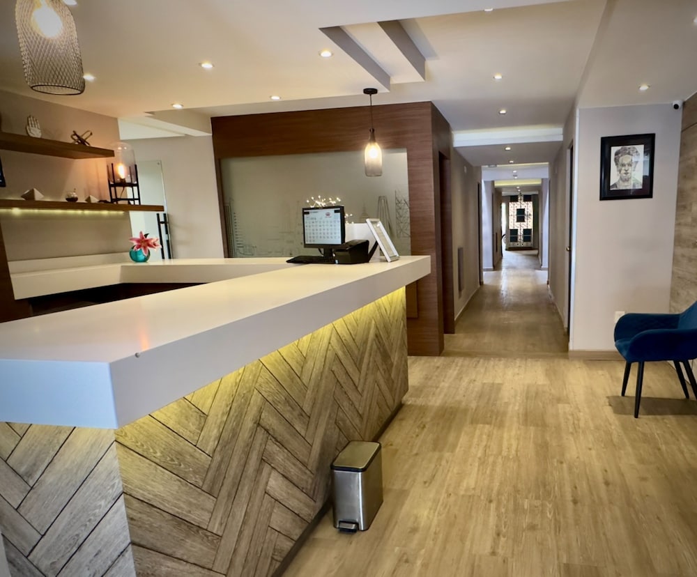 Hotel Monarca 9/33