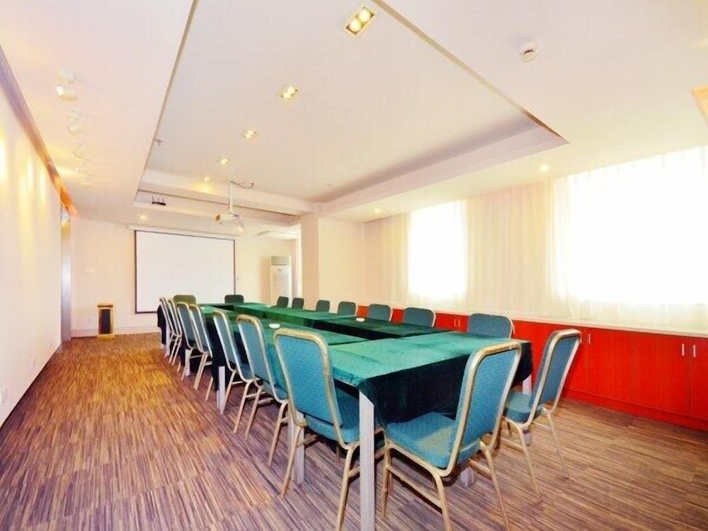 Jinjiang Inn Select Wuhan Chuhehan Street Shuiguo Lake 20/22