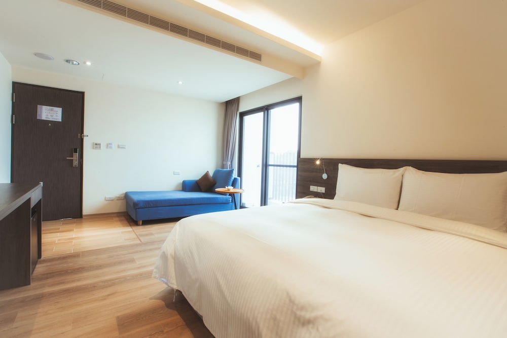 Fangliao Hotel 16/65