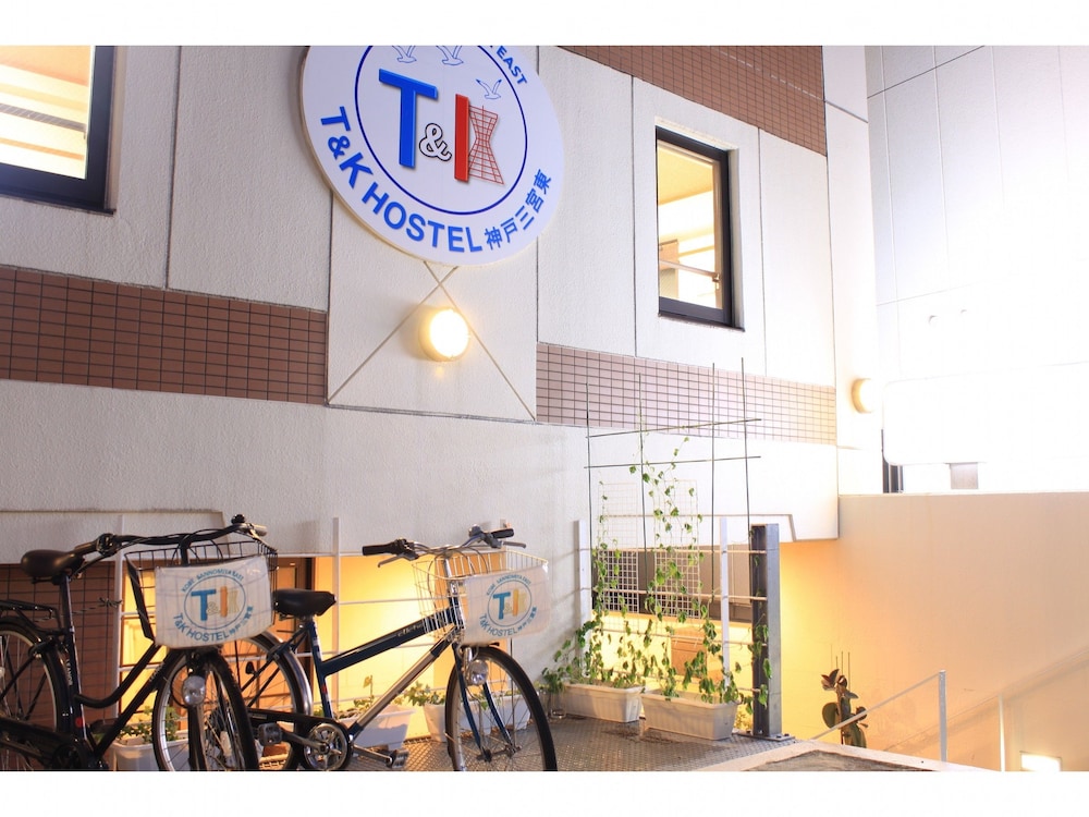 T K Hostel Kobe Sannomiya East 21/37
