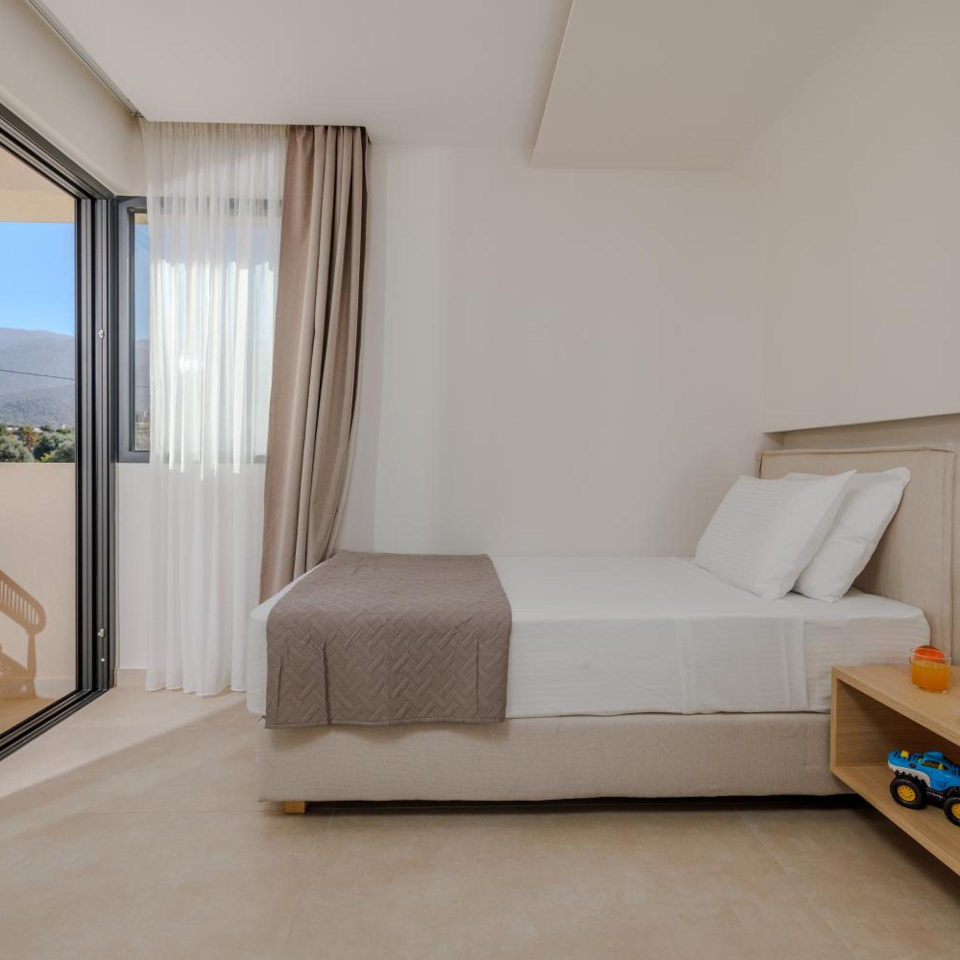 Sokratis LocoLux Villas & Suites 59/86