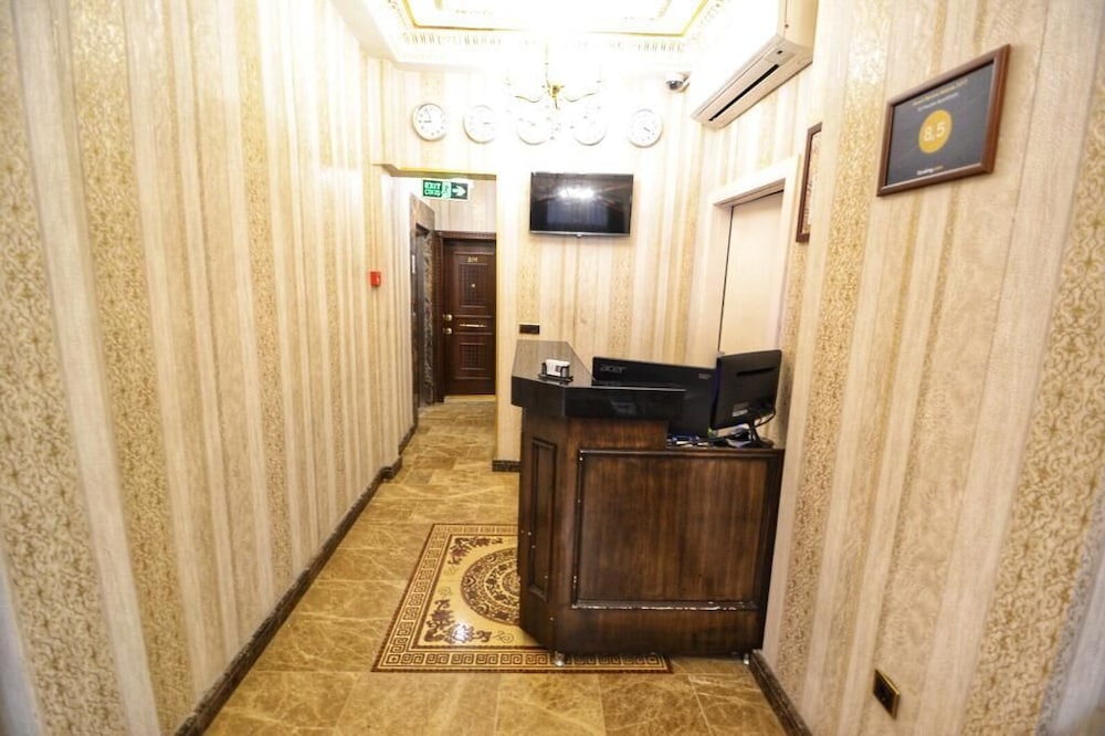 IQ HOUSES APARTMENT 4/44