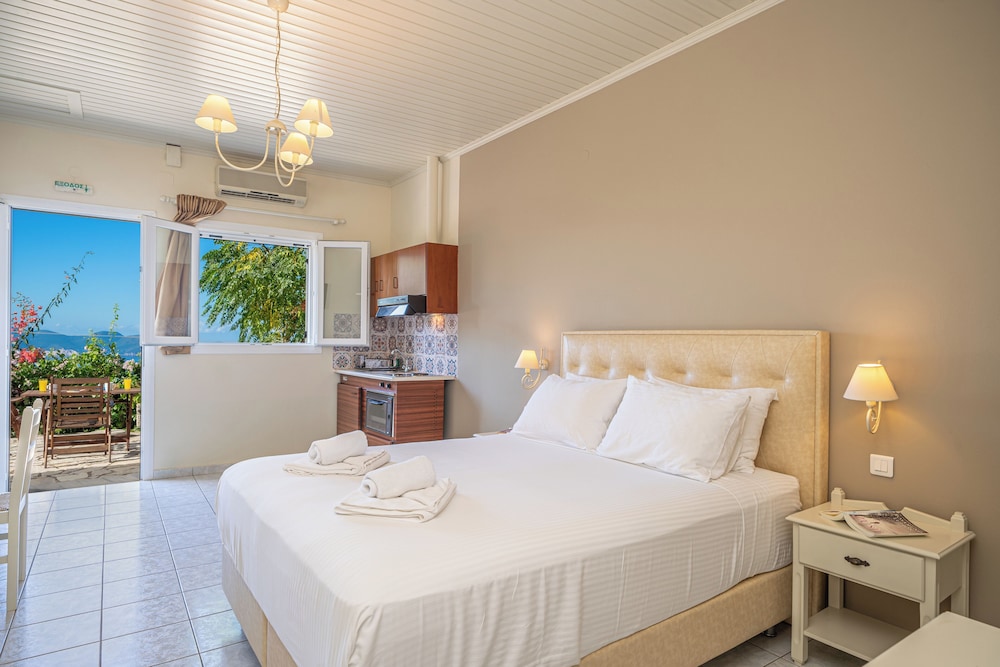 studio, sea view, ground floor
