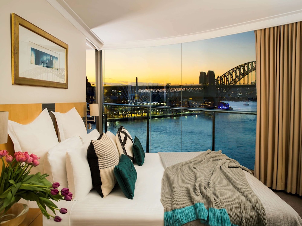 Pullman Quay Grand Sydney Harbour 52/72