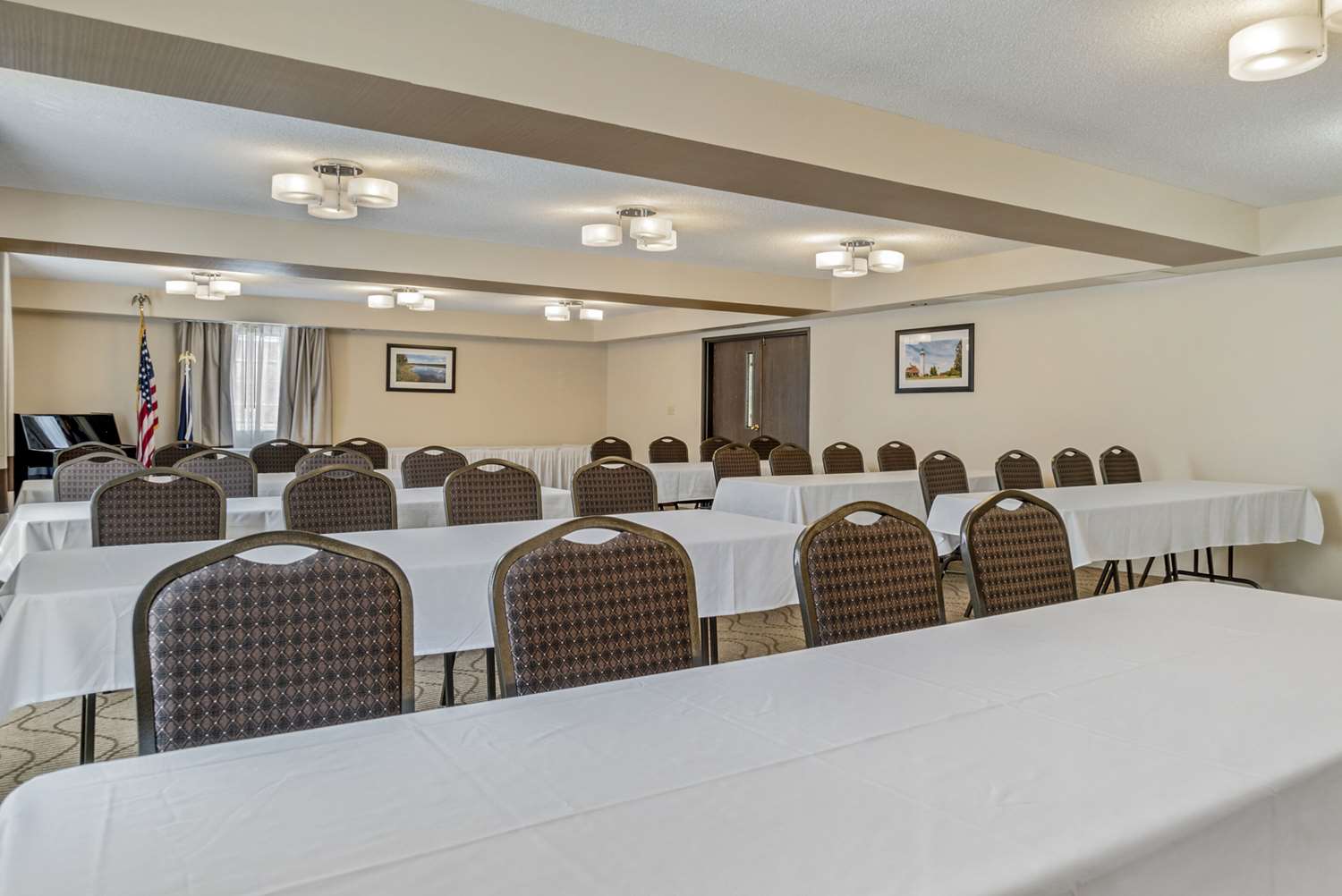 Comfort Inn Manistique, MI 3/4