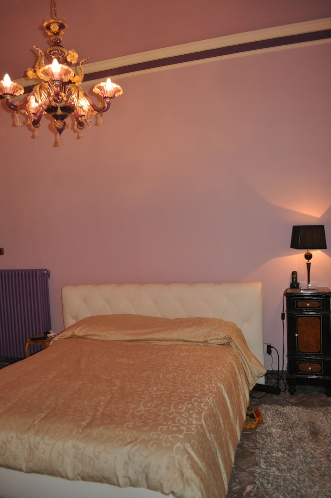 Teatro Bellini Bed Breakfast 13/35