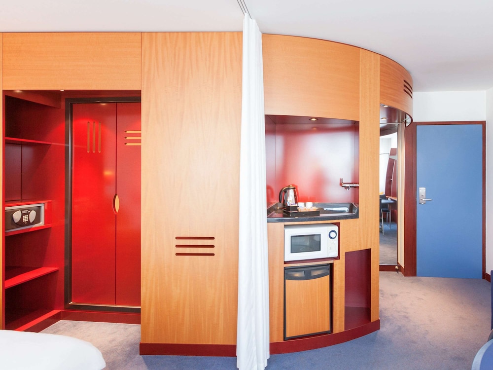 Novotel Suites Clermont Ferrand Polydome 7/72