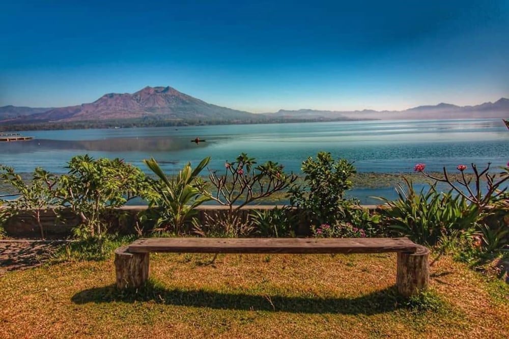 Batur Green Lake by ZUZU 22/33