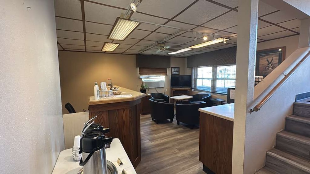 Sundowner Inn Forsyth I 94 39/62