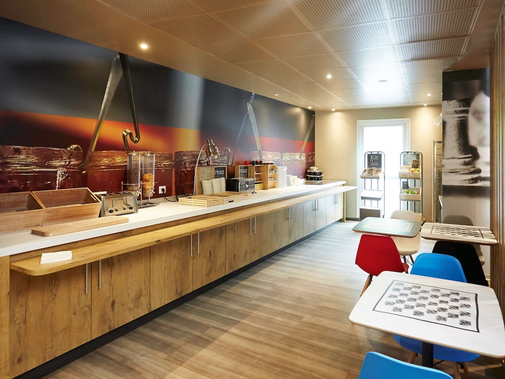 Ibis Valenciennes 9/72