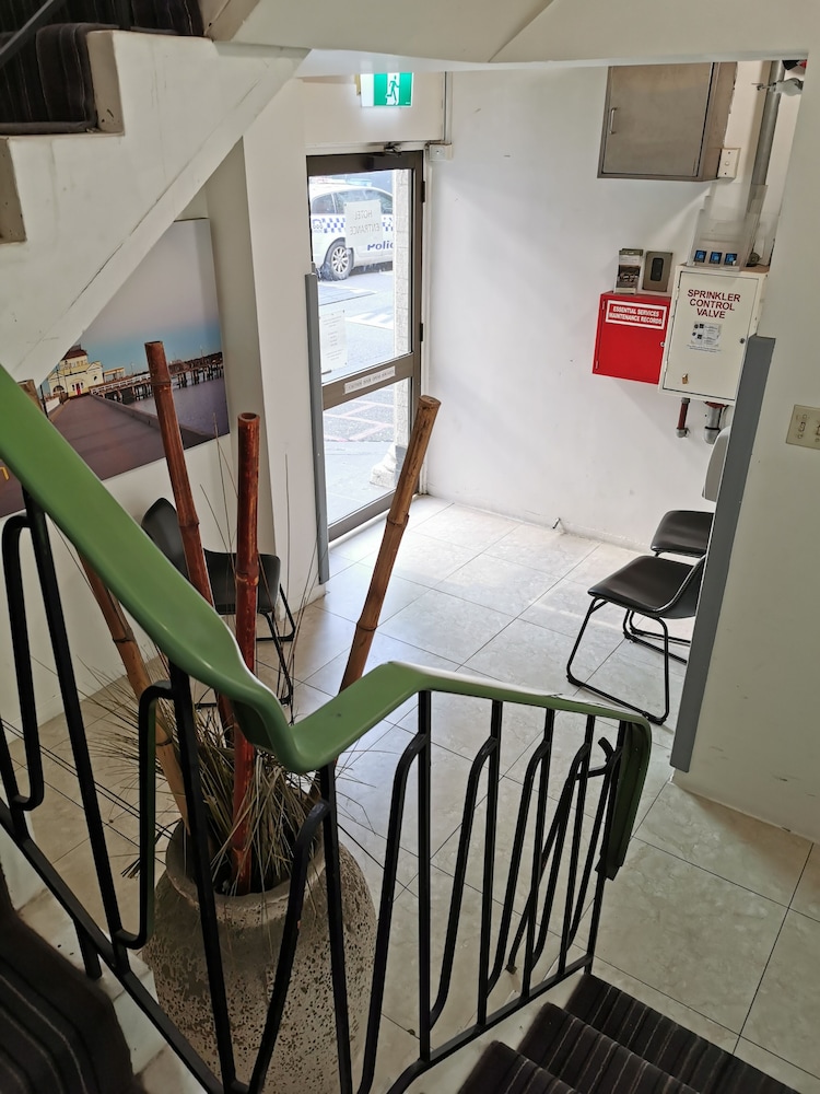 CITY CENTRE BUDGET HOTEL 27/35