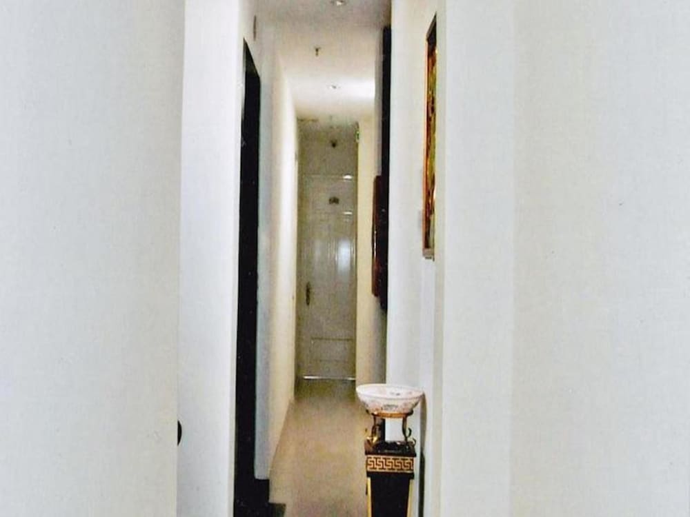 Hoang Thanh Thuy Hotel 1 64/77
