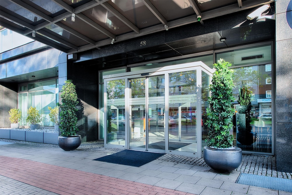 Ramada by Wyndham Essen 2/45
