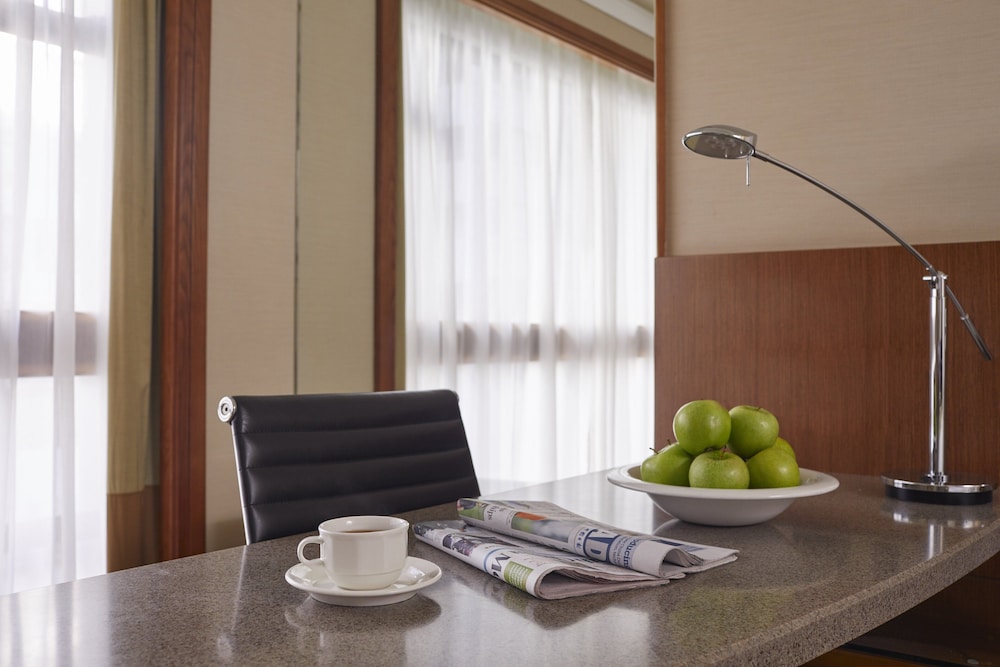 Holiday Inn Golden Mile Hong Kong 55/79