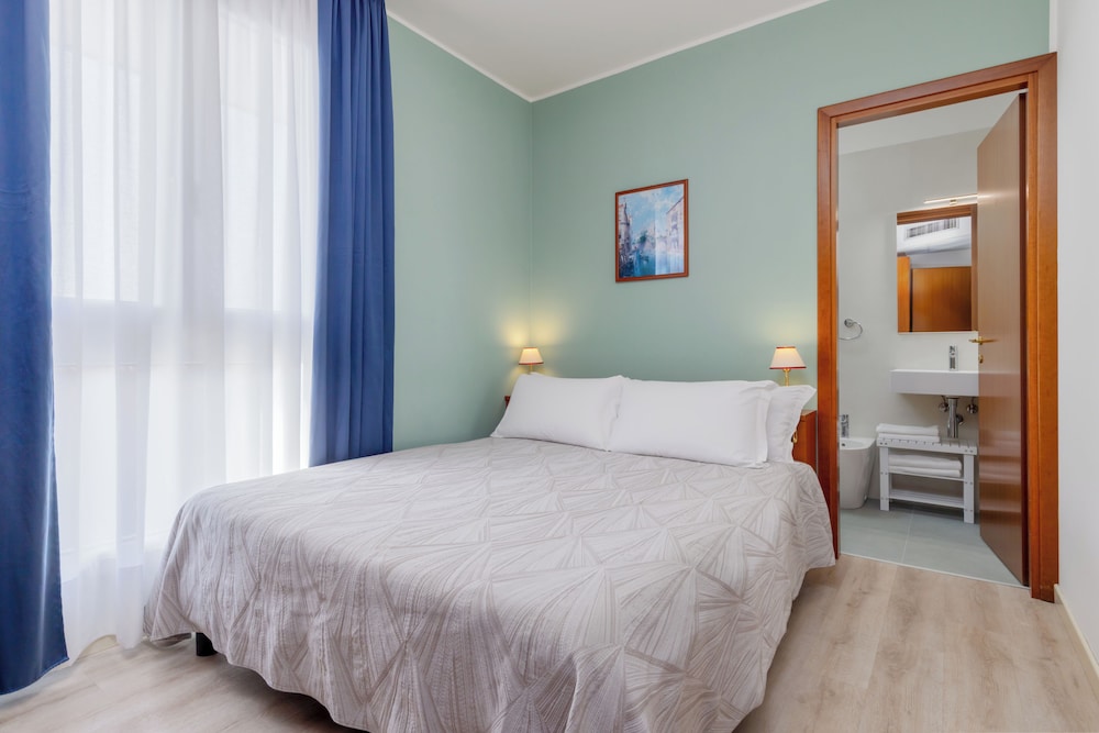 ECONOMY, DOUBLE BED