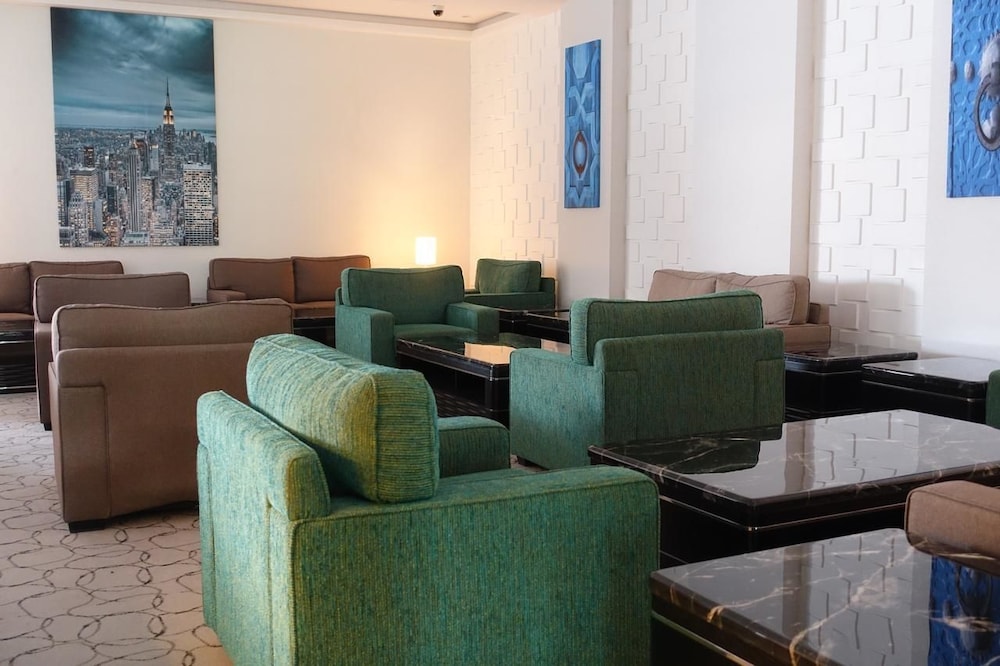 ثلاثة وستون أجنحة فندقية(Sixty Three Hotel) 31/50